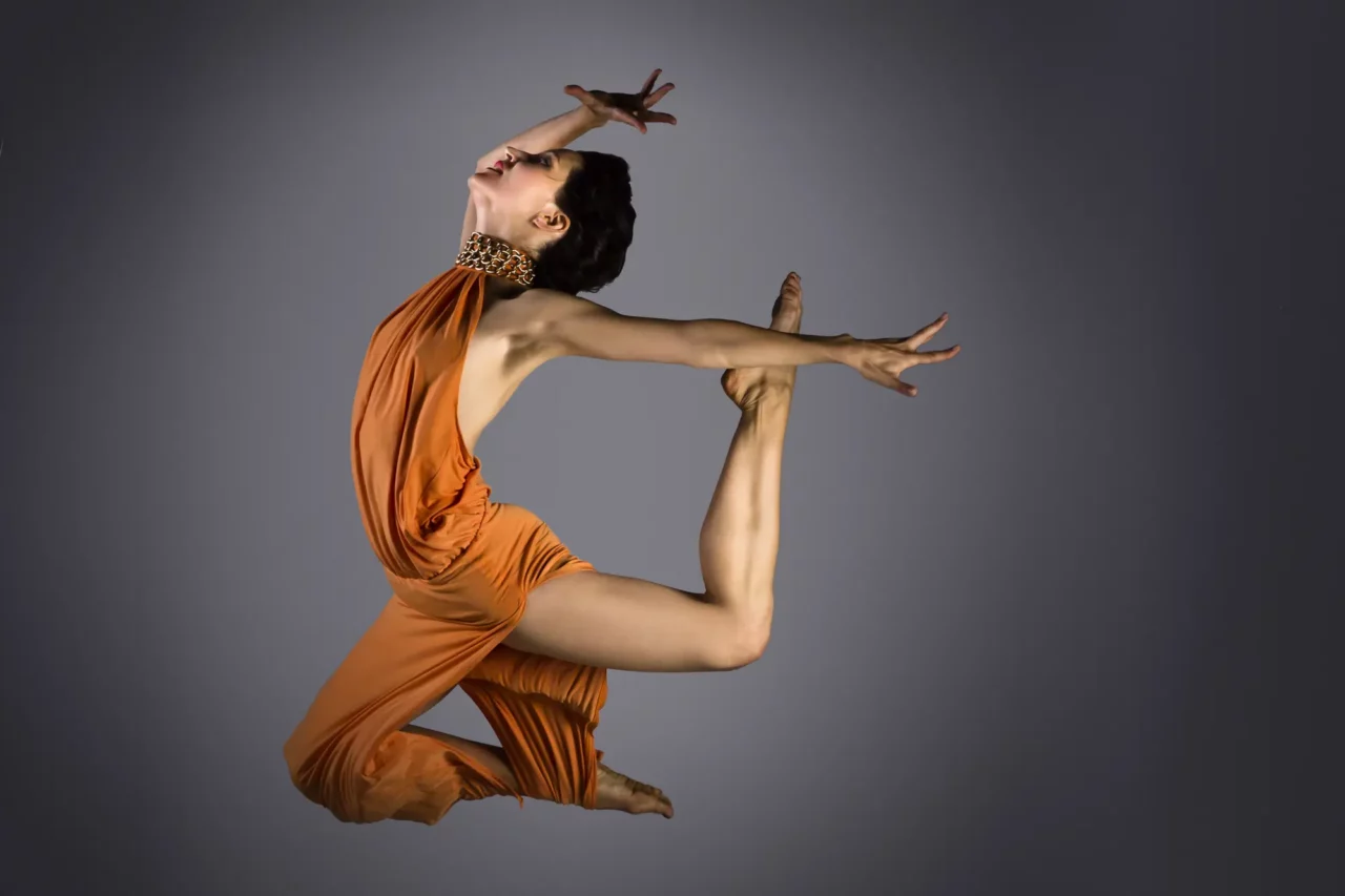 Ksenia Parkhatskaya in modern / contemporary dance scene