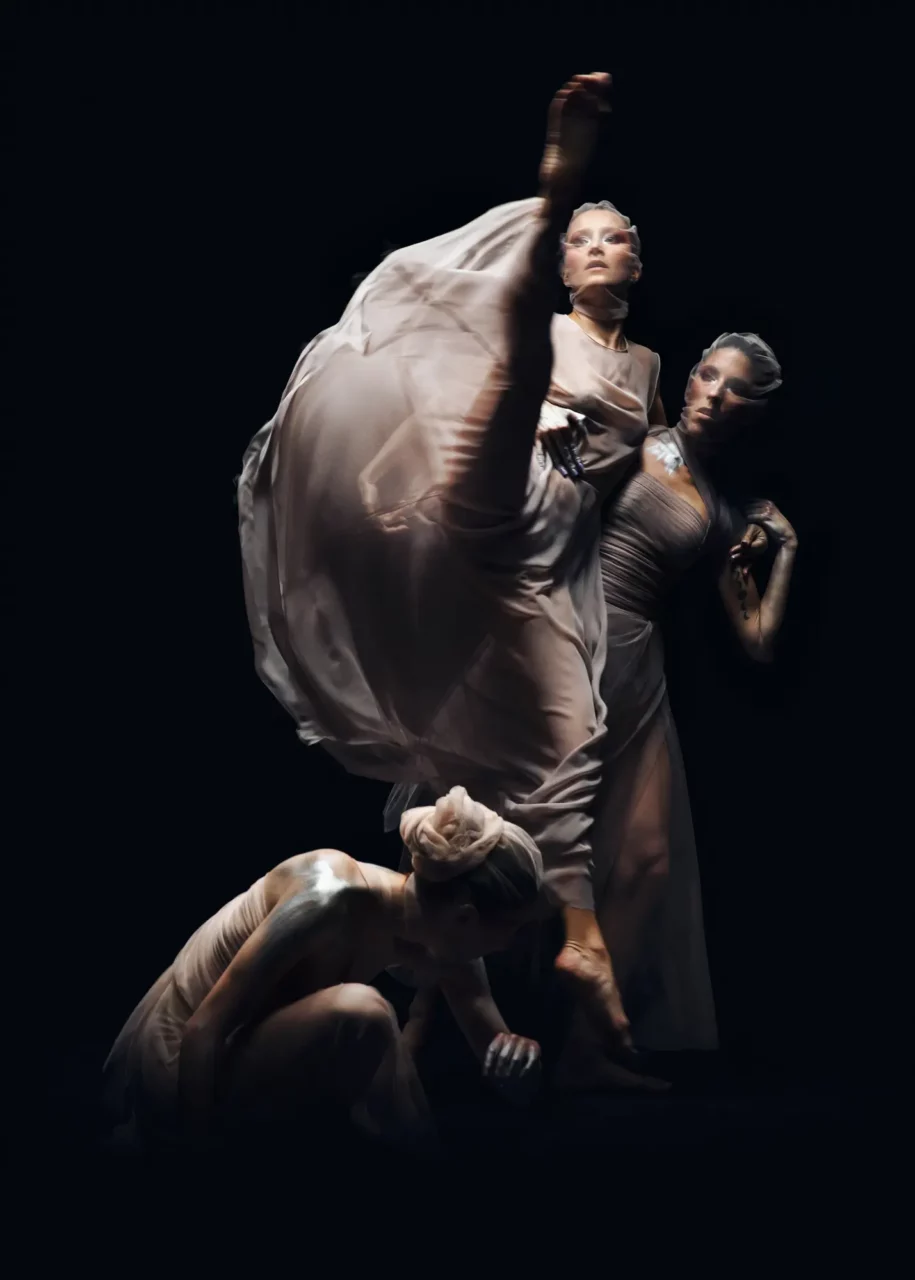 Ksenia Parkhatskaya in modern / contemporary dance scene