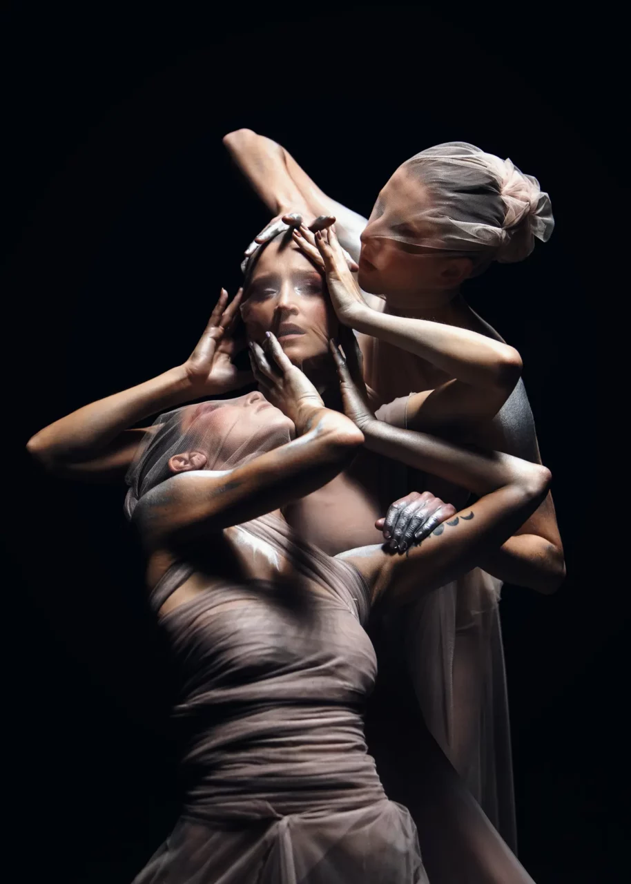 Ksenia Parkhatskaya in modern / contemporary dance scene