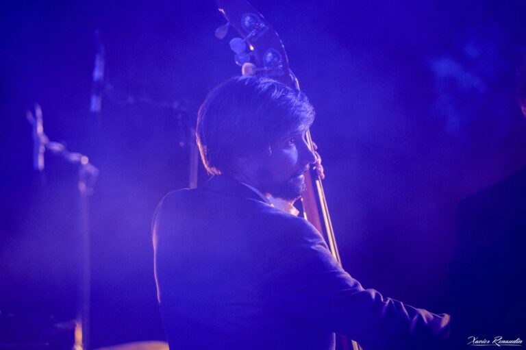 photo of bass player David Duffy at concert Symphonie ete Fouras