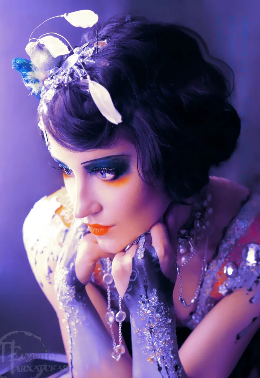 Ksenia Parkhatskaya in vintage flapper outfit